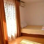 Rent, studio apartment, 30m², Petrovac, Budva - image 2