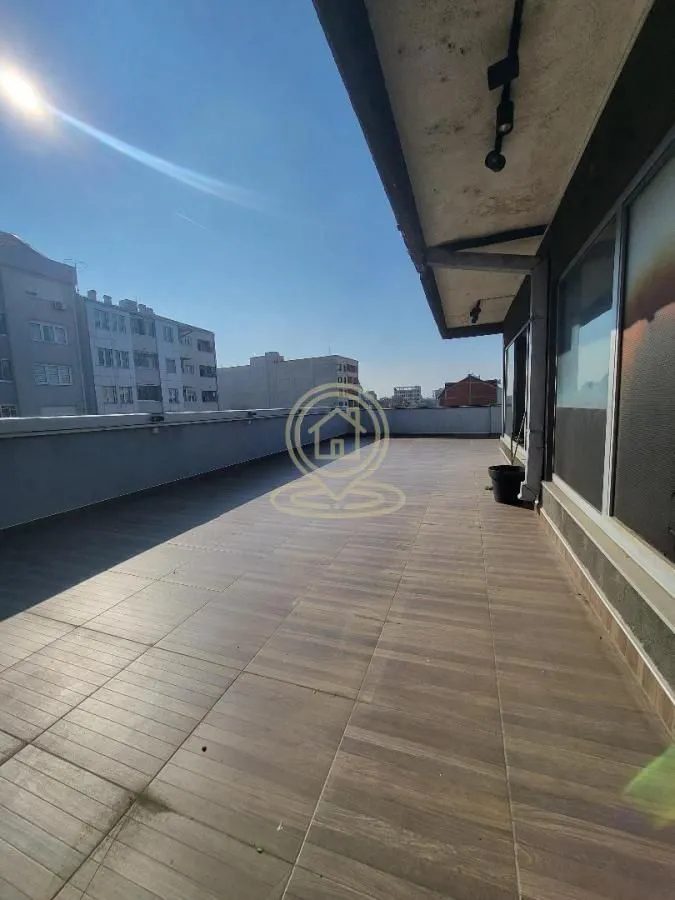 Rent, office space, 222m², Crveni Pevac, Niš