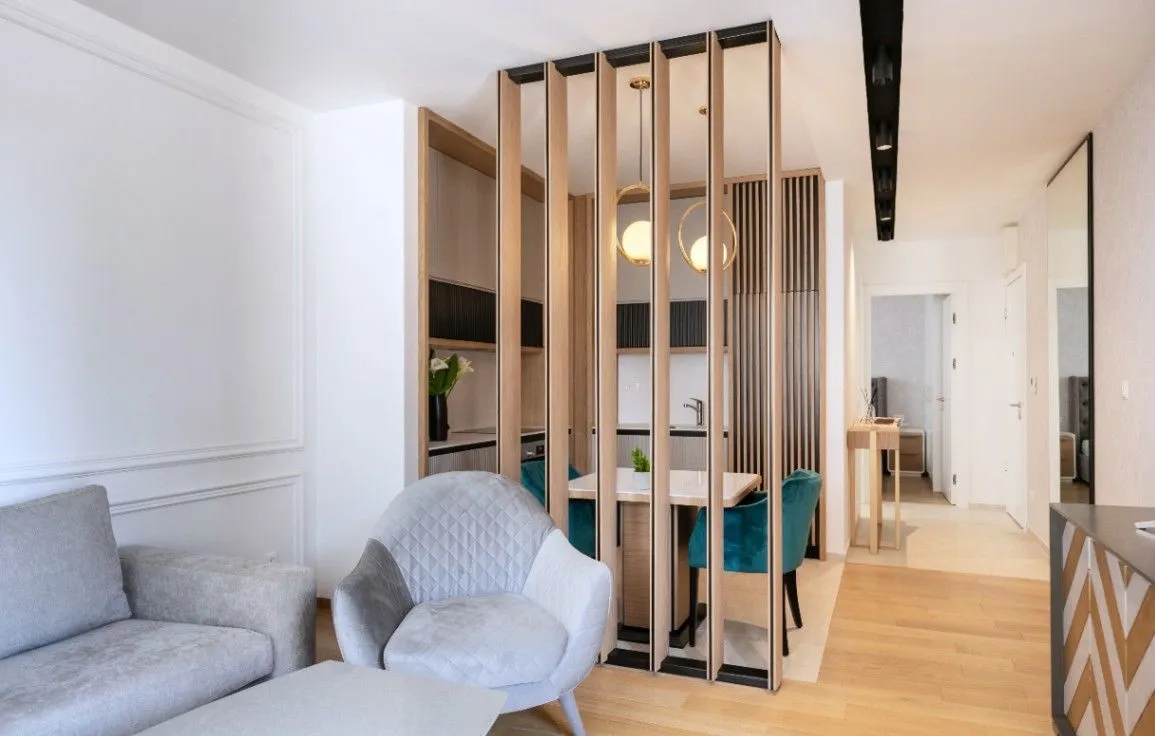 Izdavanje, jednosoban stan, 50m², Bečići, Budva