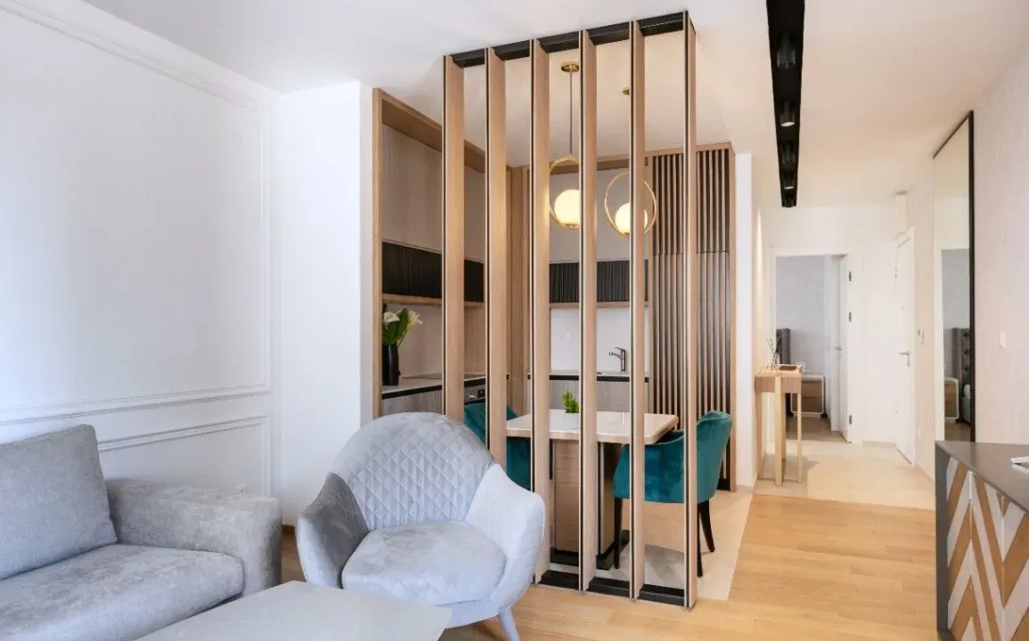 Izdavanje, jednosoban stan, 50m², Bečići, Budva