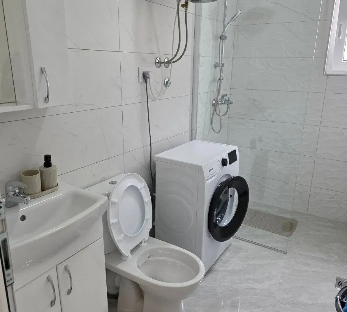 Izdavanje, jednosoban stan, 45m², Bjeliši, Bar