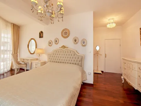 Prodaja, stan, 150m², Budva, Crna Gora - image 2