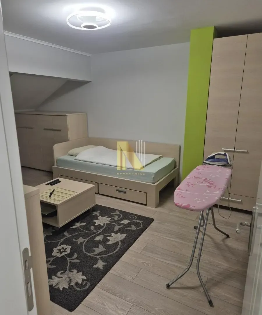 Prodaja, četvorosoban stan, 119m², Nova Detelinara, Novi Sad Sve Podlokacije