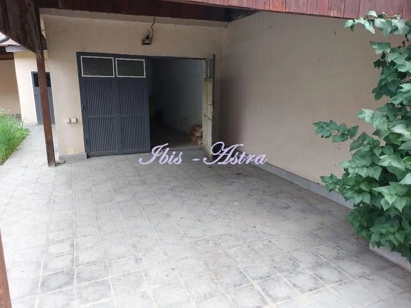 Rent, house, 100m², Zemun Kalvarija, Zemun Sve Podlokacije