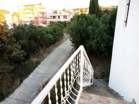 Prodaja, kuća, 60m², Bar, Crna Gora - image 4