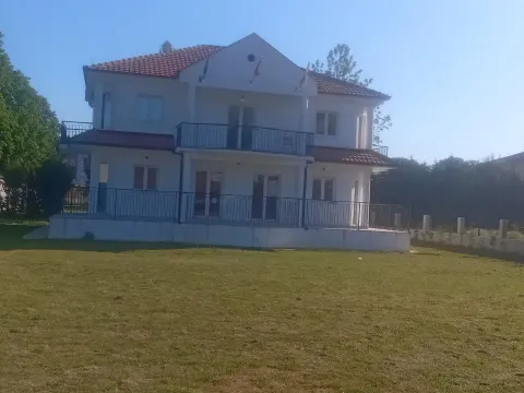 Prodaja, kuća, 360m², Podgorica, Crna Gora - image 7