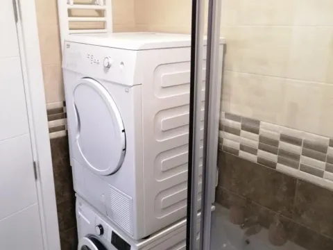 Izdavanje, dvosoban stan, 42m², Kluz, Zvezdara Sve Podlokacije - image 13