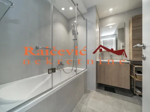 Izdavanje, trosoban stan, 90m², Savski Venac, Beograd - image 14