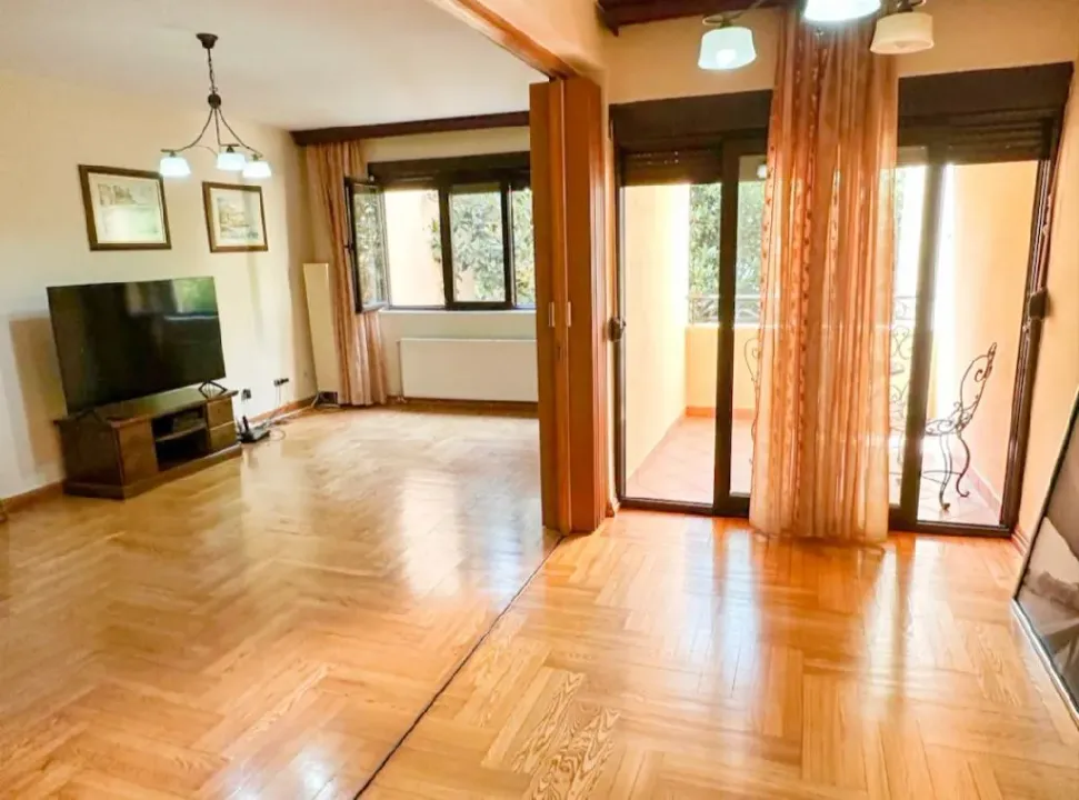 Sale, house, 200m², Gorica C, Podgorica