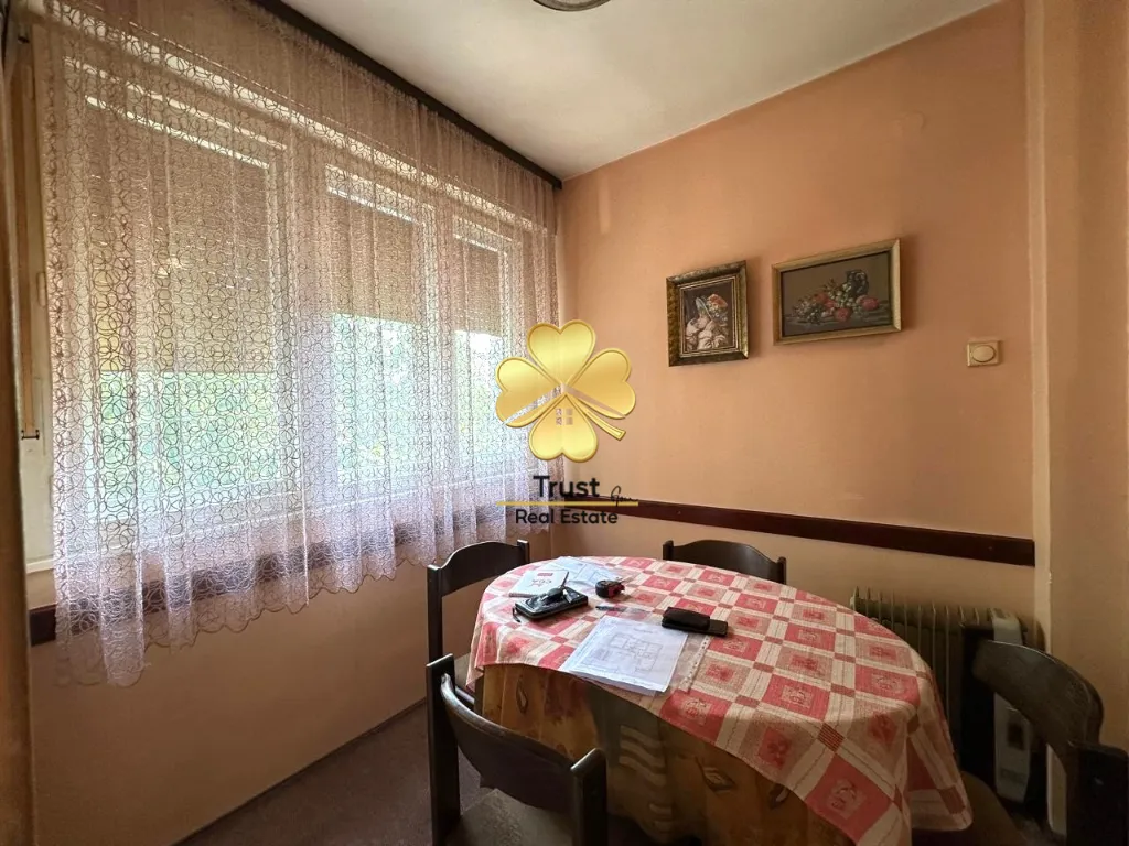Prodaja, trosoban stan, 81m², Autobuska stanica, Podgorica