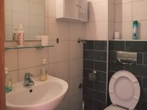 Izdavanje, trosoban stan, 138m², Savski Venac, Beograd - image 7