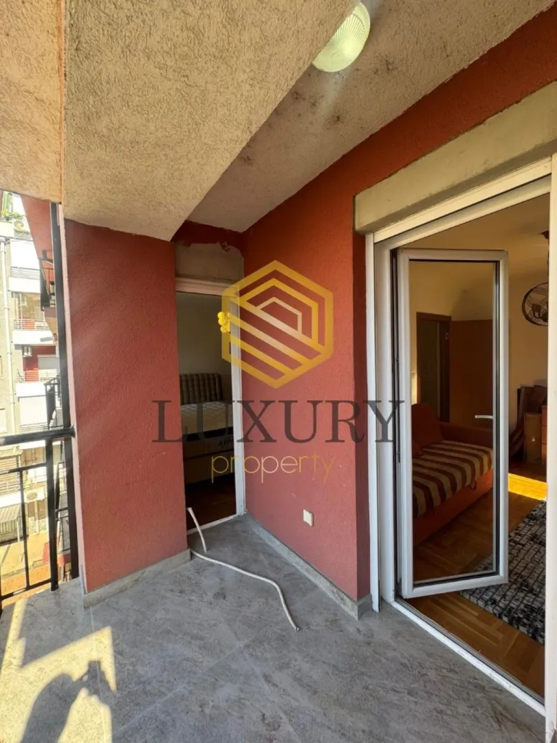 Rent, three bedroom apartment, 92m², 1 maj, Podgorica