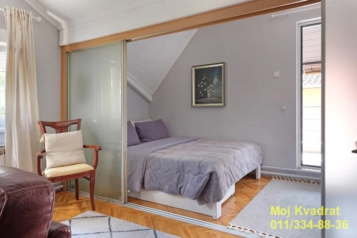 Prodaja, četvorosoban stan, 100m², Zemun Sve Podlokacije, Beograd