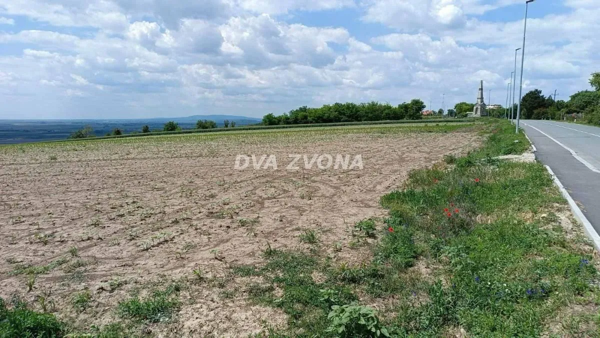 Prodaja, plac, 13600m², Stari Slankamen, Inđija
