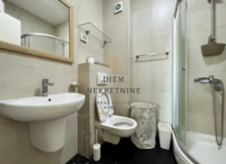 Izdavanje, jednosoban stan, 50m², City Kej, Podgorica - image 7