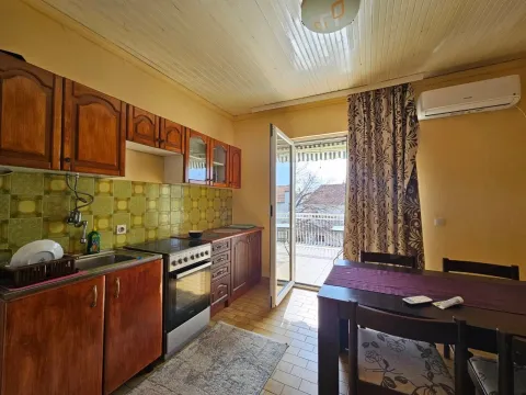 Prodaja, kuća, 160m², Šušanj, Bar - image 8