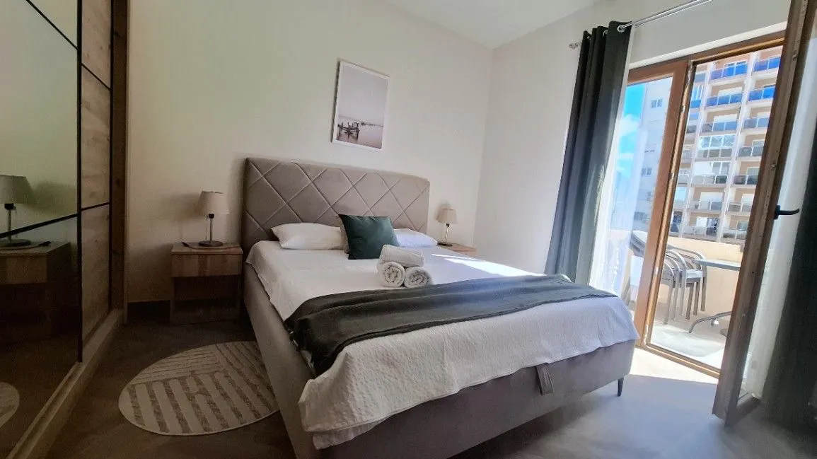Izdavanje, jednosoban stan, 45m², Ilino, Bar