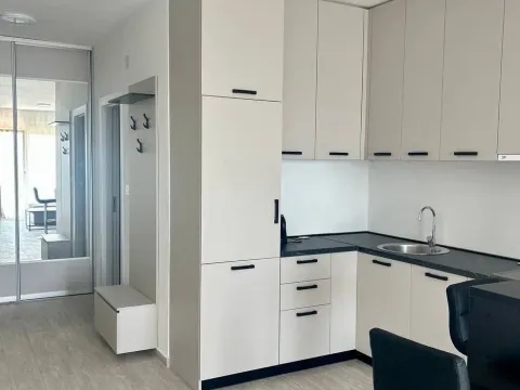 Sale, studio apartment, 37m², Bečići, Budva - image 2