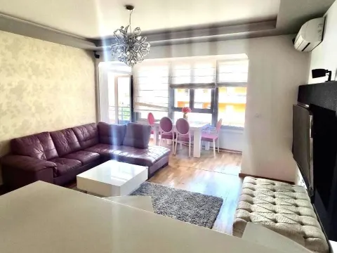 Rent, two bedroom apartment, 75m², City Kvart, Podgorica - image 3