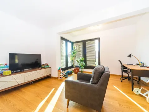 Prodaja, dvosoban stan, 86m², Gorica C, Podgorica - image 2