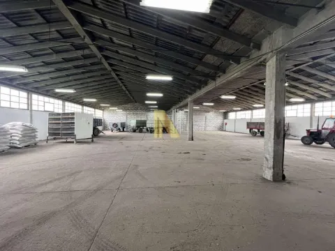 Rent, office space, 1200m², Čenej, Novi Sad Sve Podlokacije - image 2