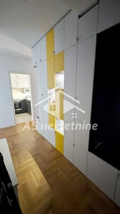 Rent, three bedroom apartment, 71m², Novi Beograd Blok 72, Novi Beograd Sve Podlokacije