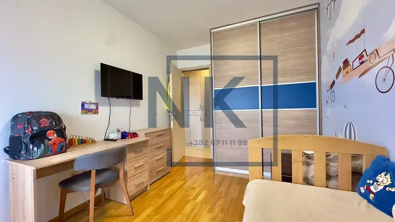 Prodaja, trosoban stan, 78m², Stari Aerodrom, Podgorica