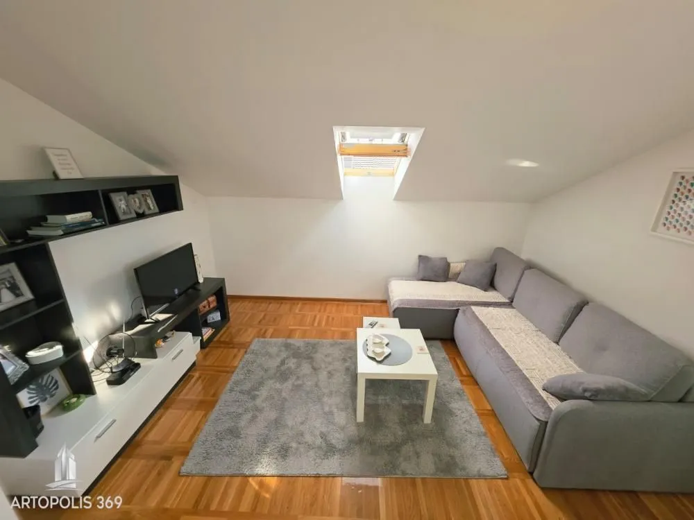 Prodaja, jednosoban stan, 38m², Mali Mokri Lug, Zvezdara Sve Podlokacije