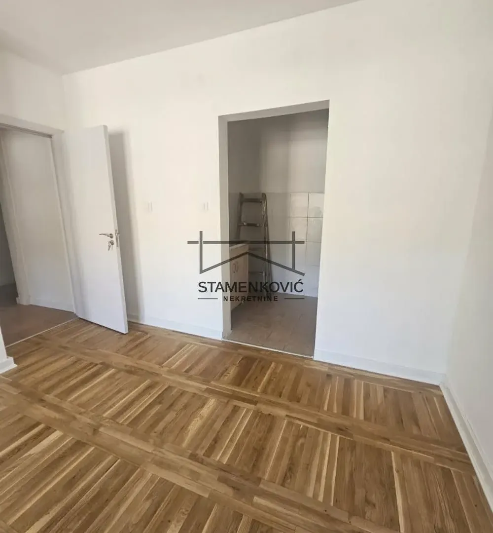 Prodaja, dvosoban stan, 37m², Nova Detelinara, Novi Sad Sve Podlokacije