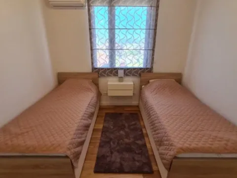 Izdavanje, trosoban stan, City Kvart, Podgorica - image 7