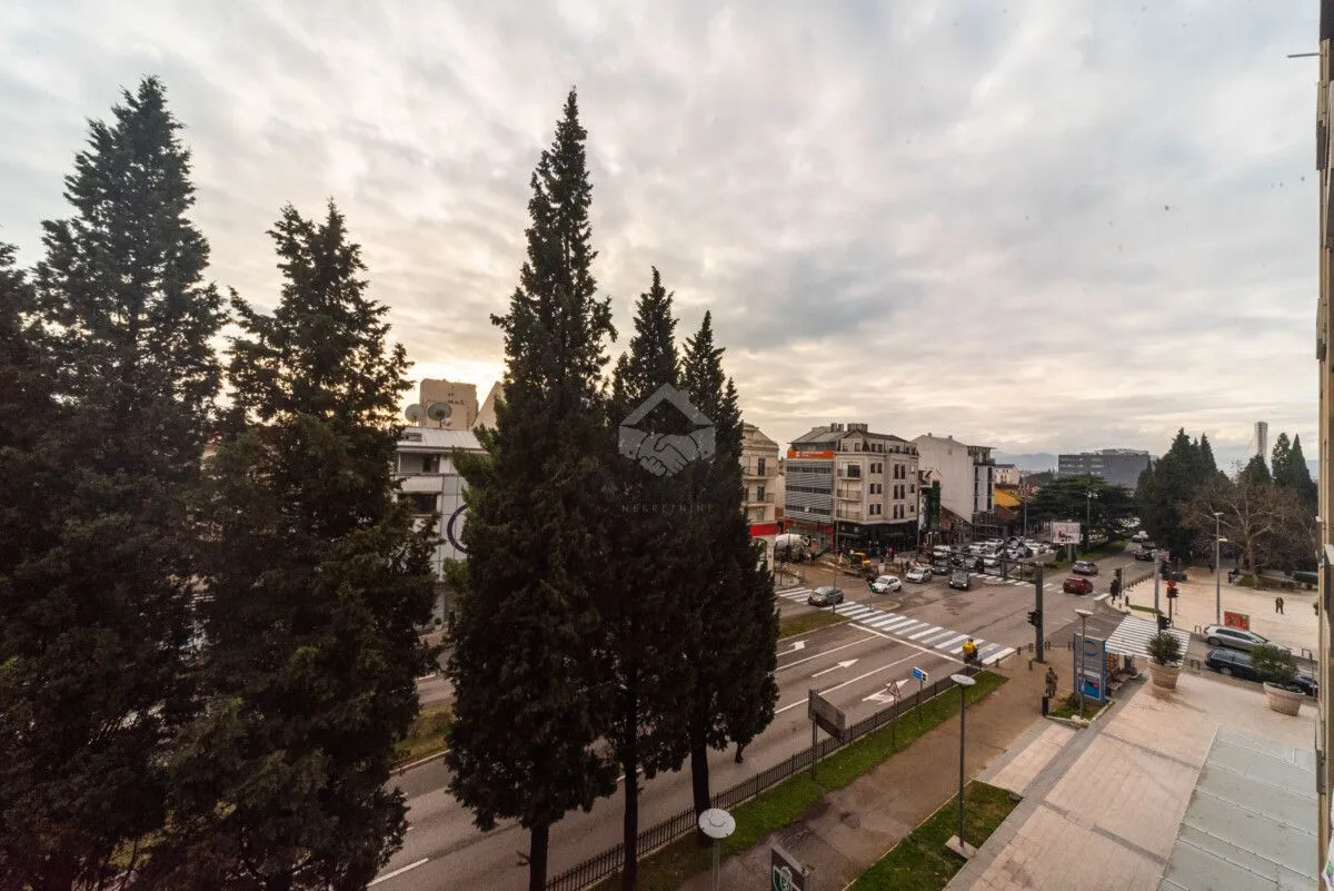 Rent, two bedroom apartment, 76m², Centar, Podgorica