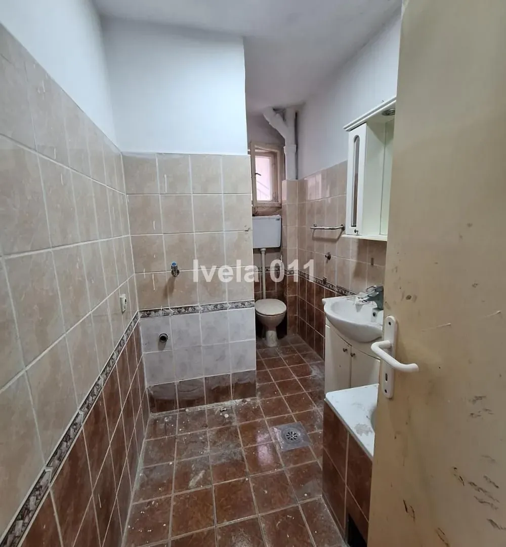 Prodaja, jednosoban stan, 38m², Kanarevo Brdo, Beograd