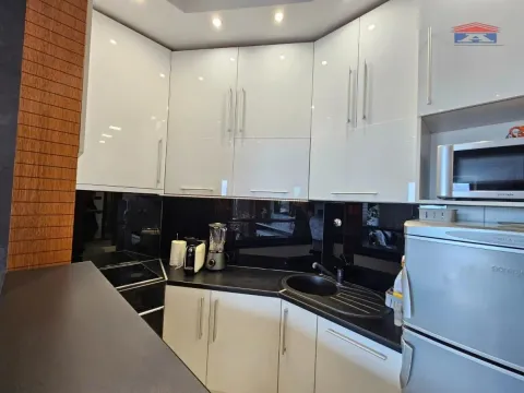 Izdavanje, dvosoban stan, 54m², Bulevar Evrope, Novi Sad Sve Podlokacije - image 6