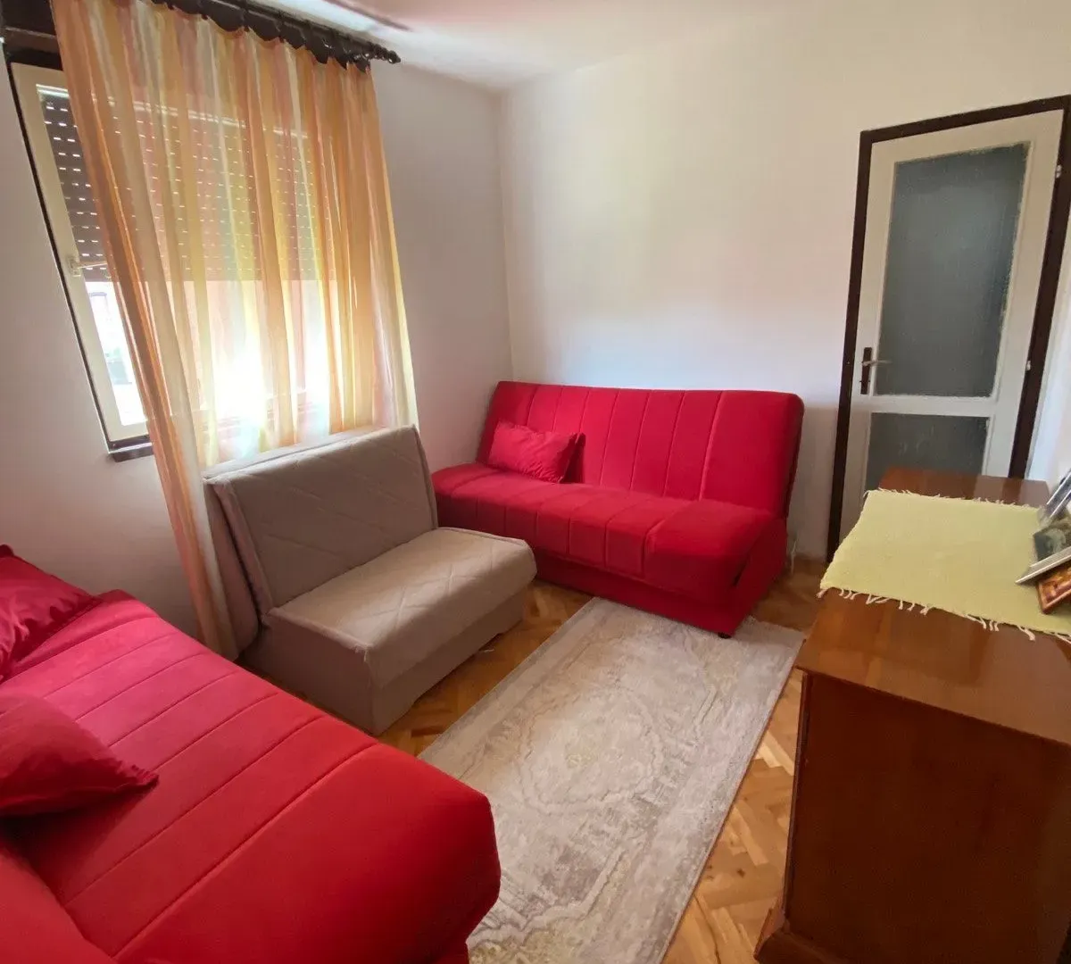 Prodaja, dvosoban stan, 76m², Cetinje, Crna Gora