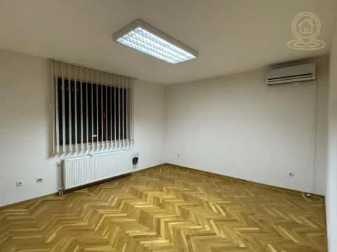 Rent, four bedroom apartment, 100m², Medijana, Niš - image 9