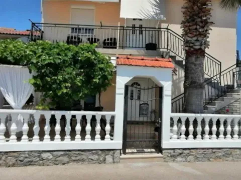 Izdavanje, jednosoban stan, 56m², Seljanovo, Tivat - image 2