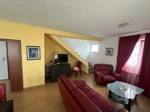 Rent, three bedroom apartment, 141m², Donja Gorica, Podgorica - image 7