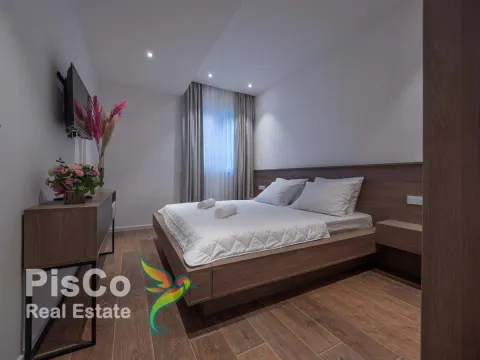 Sale, two bedroom apartment, 140m², Bečići, Budva - image 3