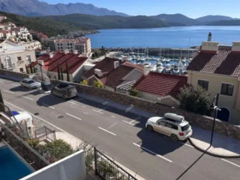 Rent, house, 200m², Luštica Bay, Tivat - image 10