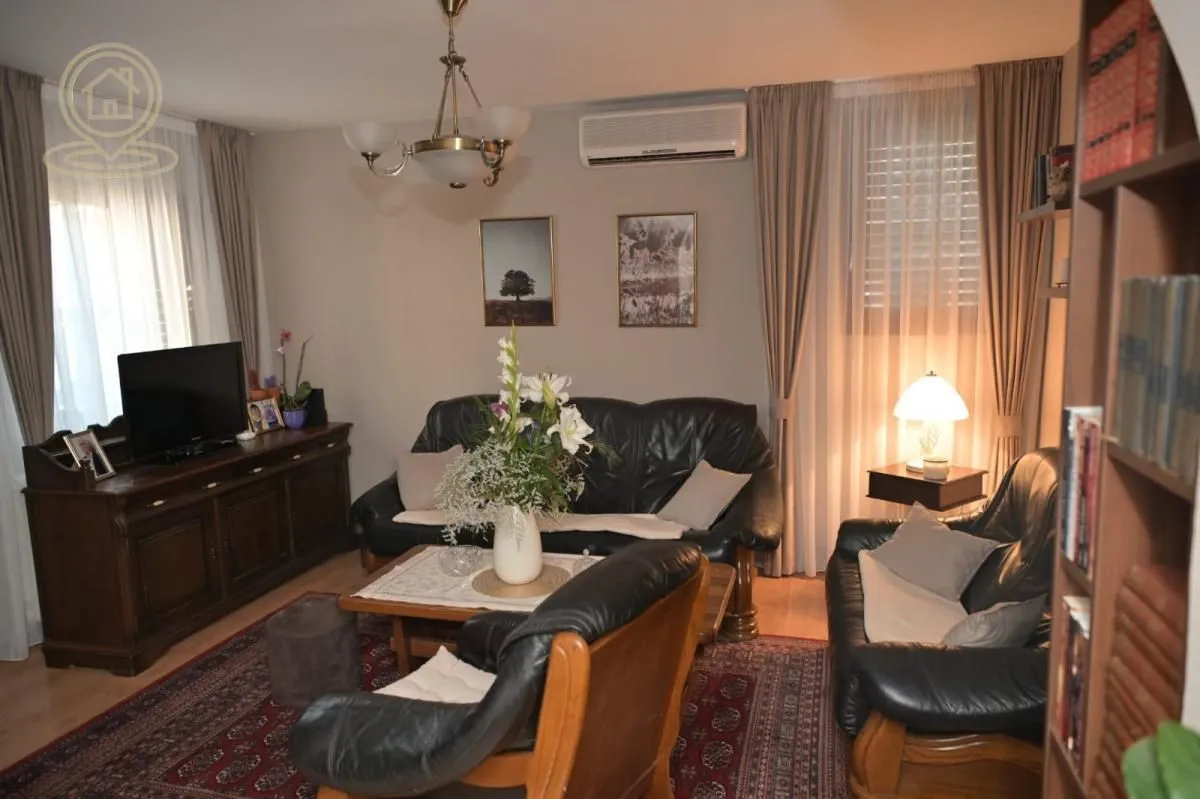 Prodaja, kuća, 222m², Krnjaca, Palilula Sve Podlokacije