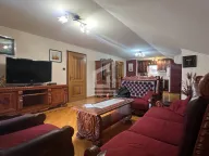 Izdavanje, trosoban stan, 135m², Stari Aerodrom, Podgorica - image 1