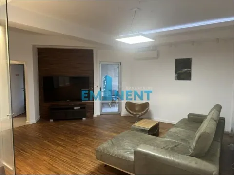 Stan in Južni Bulevar