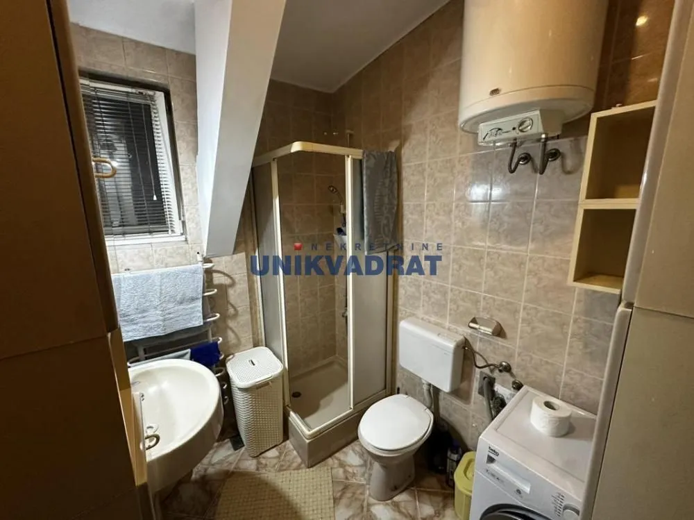 Prodaja, četvorosoban stan, 96m², Stari Grad, Beograd