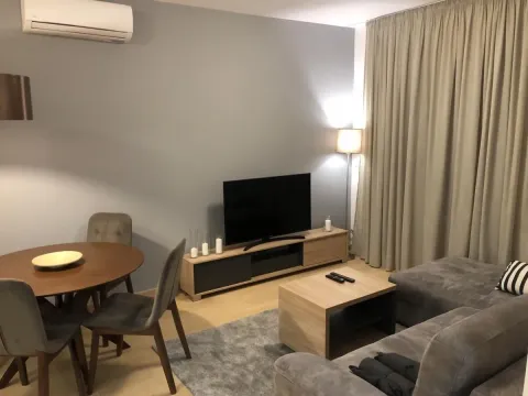 Rent, three bedroom apartment, 68m², Vračar Sve Podlokacije, Beograd - image 2