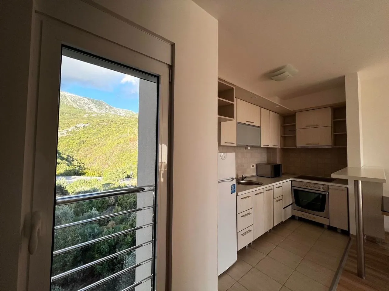 Sale, two bedroom apartment, 78m², Bečići, Budva