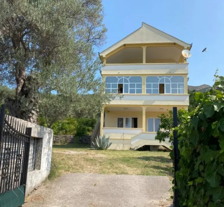 Sale, house, 216m², Stari Bar, Bar