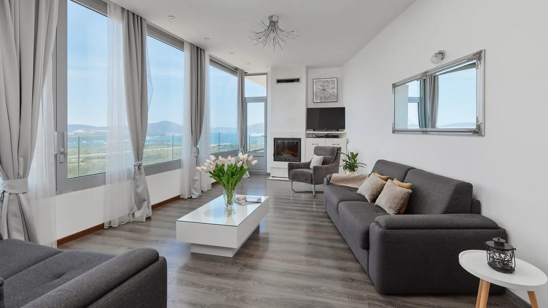 Sale, house, 233m², Kotor, Crna Gora