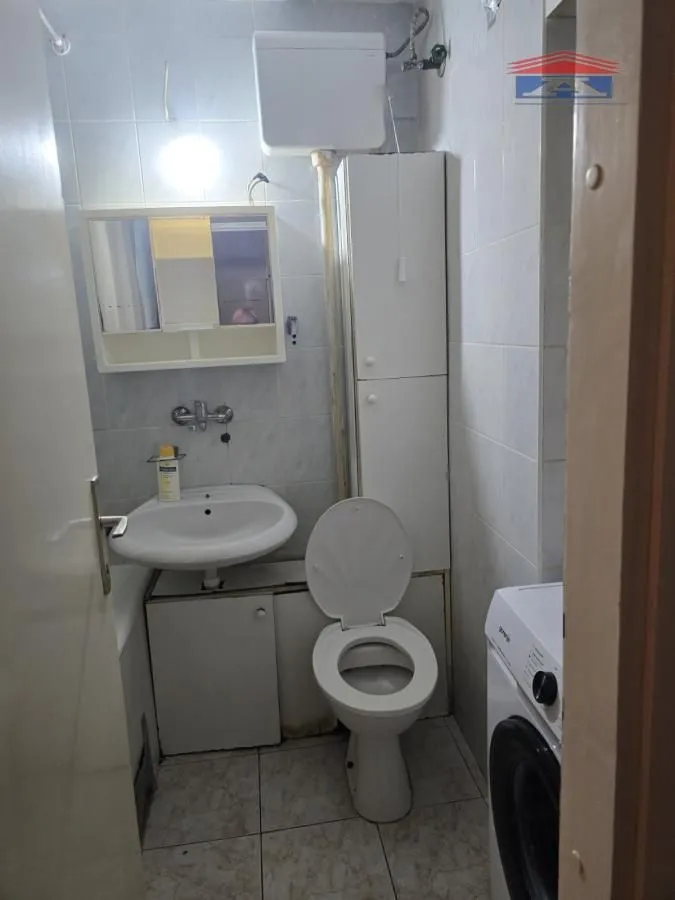 Izdavanje, dvosoban stan, 60m², Novo naselje, Novi Sad