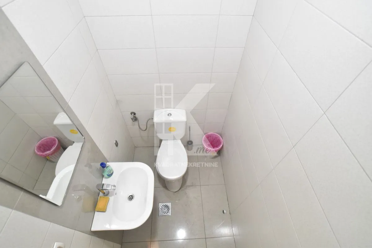 Rent, office space, 155m², Stari Aerodrom, Podgorica