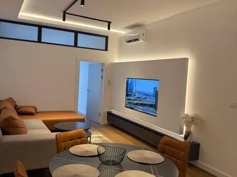 Prodaja, dvosoban stan, 77m², Centar, Bar - image 2